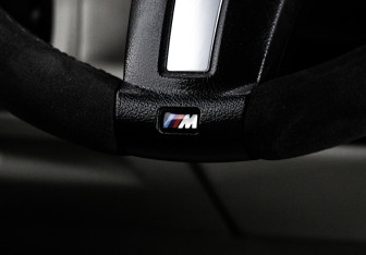 Подержанный автомобиль BMW X6 2015 года (17 фото)