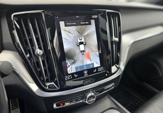 Подержанный автомобиль Volvo S60 2020 года (18 фото)