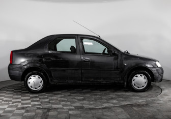 Подержанный автомобиль Renault Logan Sedan 2006 года (4 фото)