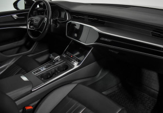 Подержанный автомобиль Audi A6 Sedan 2019 года (16 фото)