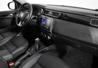 Подержанный автомобиль Renault Arkana 2019 года (16 фото)