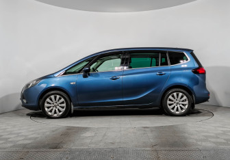 Подержанный автомобиль Opel Zafira Compactvan 2014 года (8 фото)