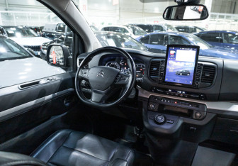 Подержанный автомобиль Citroen SpaceTourer 2022 года (12 фото)