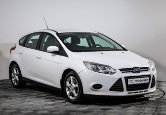 Подержанный автомобиль Ford Focus Hatchback 2013 года (3 фото)