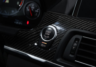 Подержанный автомобиль BMW M6 Coupe 2013 года (77 фото)