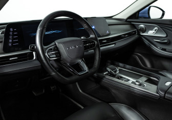 Подержанный автомобиль Chery Arrizo 8 2023 года (11 фото)