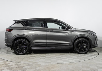 Подержанный автомобиль Geely Coolray 2023 года (4 фото)