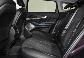 Подержанный автомобиль Exeed TXL 2022 года (12 фото)