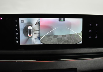 Подержанный автомобиль Voyah Passion 2023 года (15 фото)