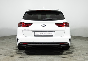 Подержанный автомобиль Kia Ceed Wagon 2020 года (6 фото)