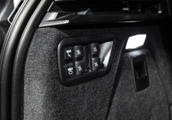 Подержанный автомобиль BMW X7 2019 года (33 фото)