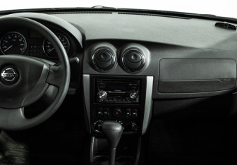 Подержанный автомобиль Nissan Almera Sedan 2017 года (14 фото)