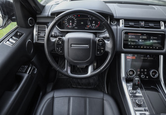Подержанный автомобиль Land Rover Range Rover Sport 2019 года (15 фото)