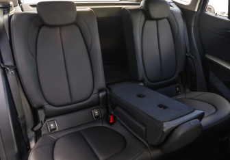 Подержанный автомобиль BMW X1 2021 года (26 фото)