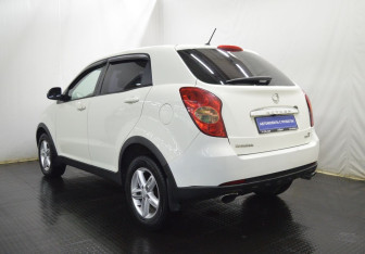 Подержанный автомобиль SsangYong Actyon 2011 года (7 фото)