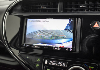 Подержанный автомобиль Toyota Aqua 2019 года (18 фото)