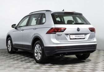 Подержанный автомобиль Volkswagen Tiguan 2018 года (7 фото)