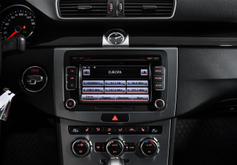 Подержанный автомобиль Volkswagen Passat CC 2013 года (16 фото)