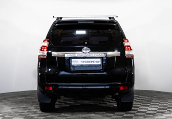 Подержанный автомобиль Toyota Land Cruiser Prado 2014 года (6 фото)