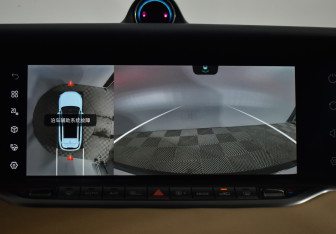 Подержанный автомобиль Voyah Free 2023 года (16 фото)