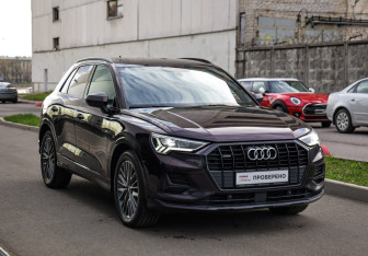 Подержанный автомобиль Audi Q3 2020 года (5 фото)
