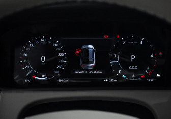 Подержанный автомобиль Land Rover Range Rover Velar 2021 года (22 фото)