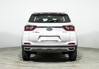 Подержанный автомобиль Chery Tiggo 4 Pro 2024 года (6 фото)