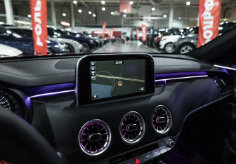 Подержанный автомобиль Kia Stinger 2018 года (22 фото)