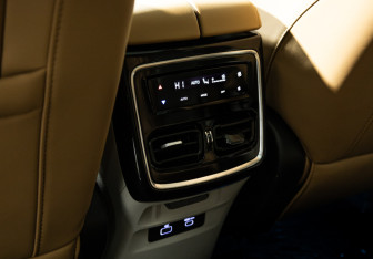 Подержанный автомобиль Jetour X70 Plus 2024 года (15 фото)