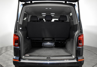 Подержанный автомобиль Volkswagen Caravelle 2020 года (20 фото)