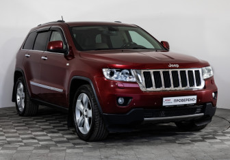 Подержанный автомобиль Jeep Grand Cherokee 2011 года (3 фото)
