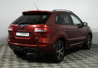 Подержанный автомобиль Renault Koleos 2014 года (5 фото)