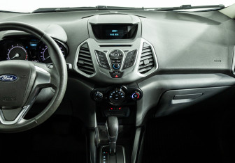 Подержанный автомобиль Ford EcoSport 2017 года (14 фото)