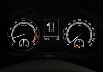 Подержанный автомобиль Skoda Karoq 2020 года (18 фото)