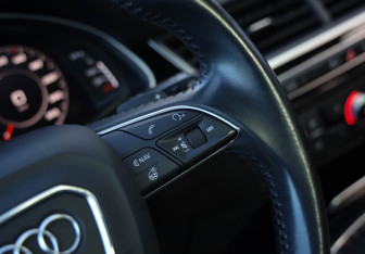 Подержанный автомобиль Audi Q7 2018 года (20 фото)