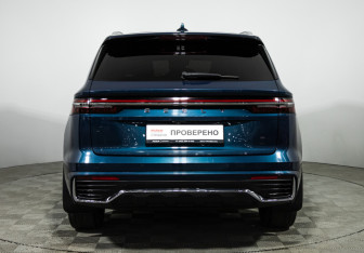Подержанный автомобиль Geely Monjaro 2024 года (6 фото)