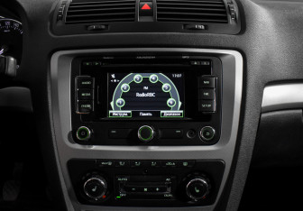 Подержанный автомобиль Skoda Octavia Liftback 2013 года (16 фото)