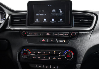 Подержанный автомобиль Kia Ceed Wagon 2019 года (17 фото)