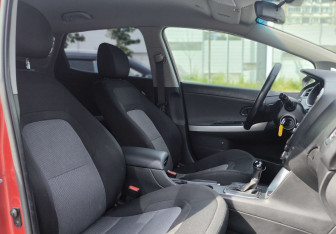 Подержанный автомобиль Kia Ceed Hatchback 2017 года (12 фото)