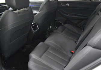 Подержанный автомобиль Omoda S5 2023 года (10 фото)