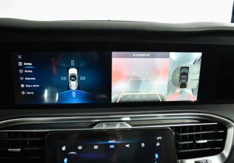 Подержанный автомобиль Hongqi E-HS9 2021 года (18 фото)