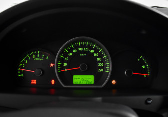 Подержанный автомобиль Kia Sportage 2009 года (17 фото)