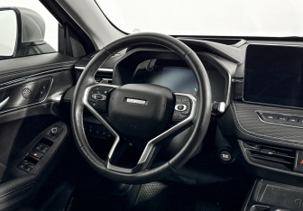 Подержанный автомобиль Haval Jolion 2023 года (15 фото)