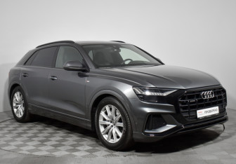 Подержанный автомобиль Audi Q8 2019 года (3 фото)