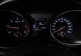 Подержанный автомобиль Kia Carnival 2018 года (12 фото)