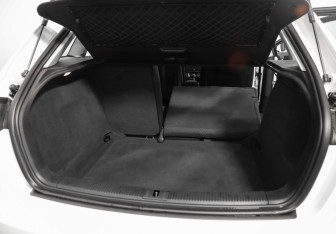 Подержанный автомобиль Audi A3 Hatchback 2012 года (24 фото)