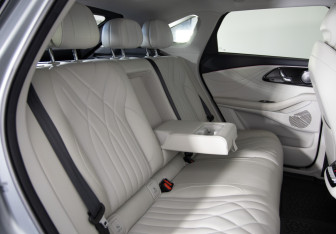 Подержанный автомобиль Exeed RX 2023 года (12 фото)