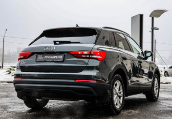Подержанный автомобиль Audi Q3 2020 года (7 фото)