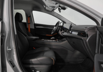 Подержанный автомобиль Omoda S5 GT 2023 года (28 фото)