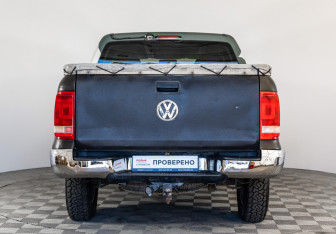 Подержанный автомобиль Volkswagen Amarok 2011 года (12 фото)